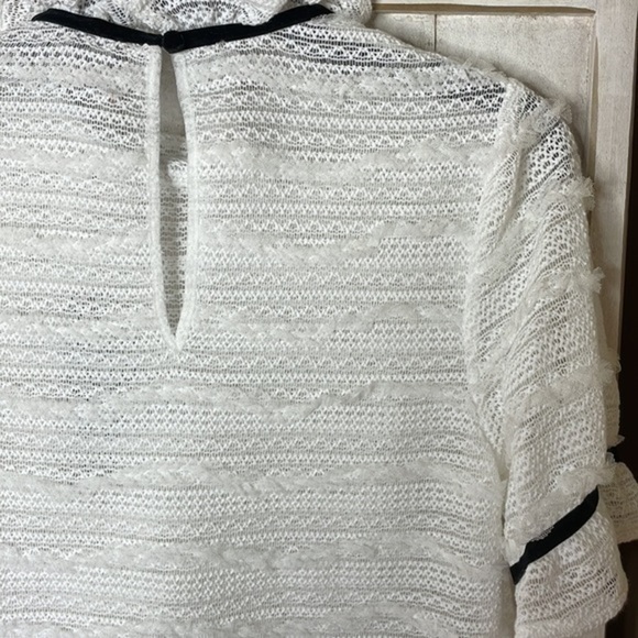 NWT BCBG Maxazria black and white top size XS - Picture 10 of 13